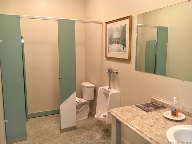 More Photos Of 312 E Main St, Branford Freestanding For Lease