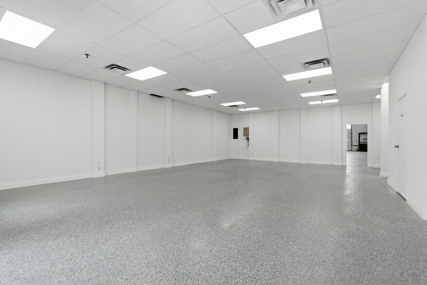 More Photos Of 397 Humberline Dr, Toronto Warehouse For Sale