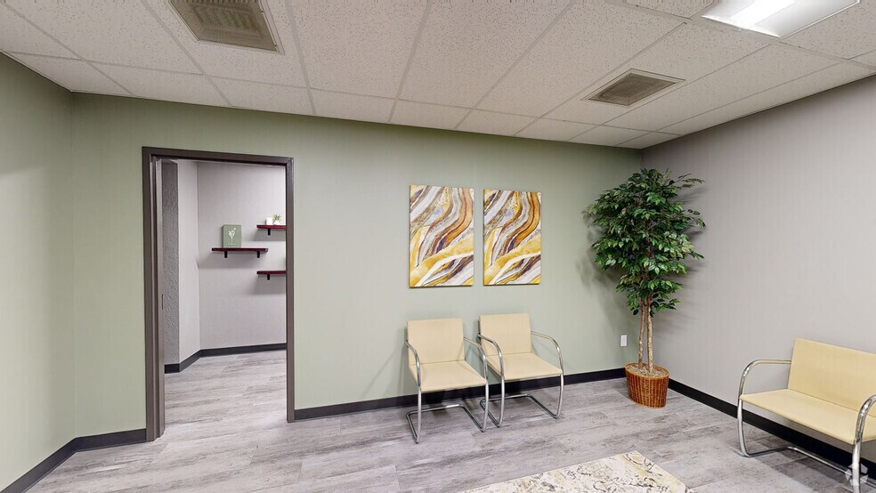 Primary Photo Of 4240 Blue Ridge Blvd, Kansas City Coworking Space