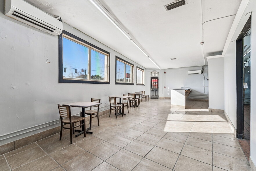 More Photos Of 715 McDuff Ave N, Jacksonville Storefront Retail Residential For Sale