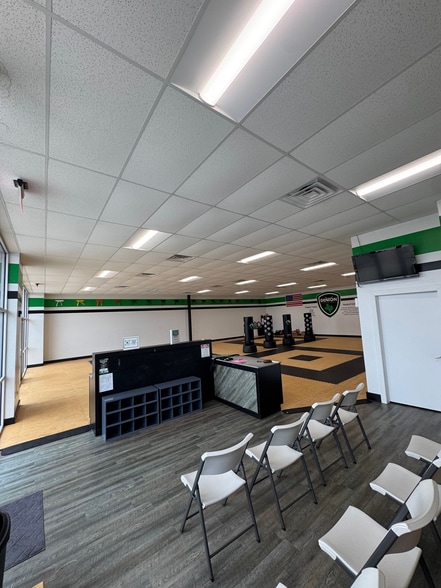 More Photos Of 3926 Teasley Ln, Denton Freestanding For Lease