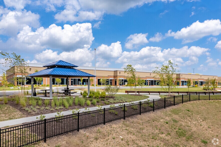 More Photos Of 980-987 Waugh Chapel Way, Gambrills Unknown For Lease