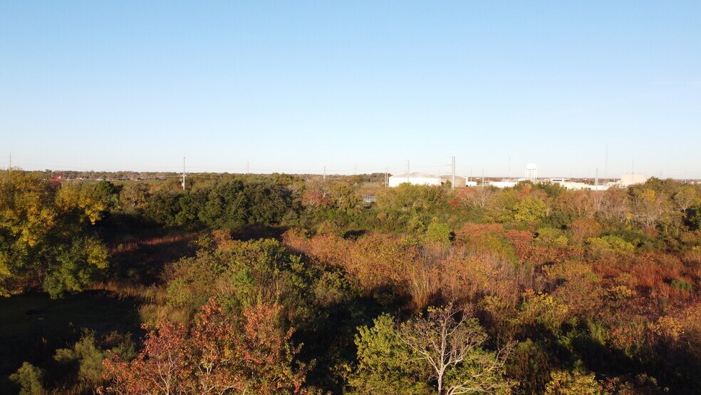 More Photos Of 115 Highway 145 N, Texas City Land For Sale