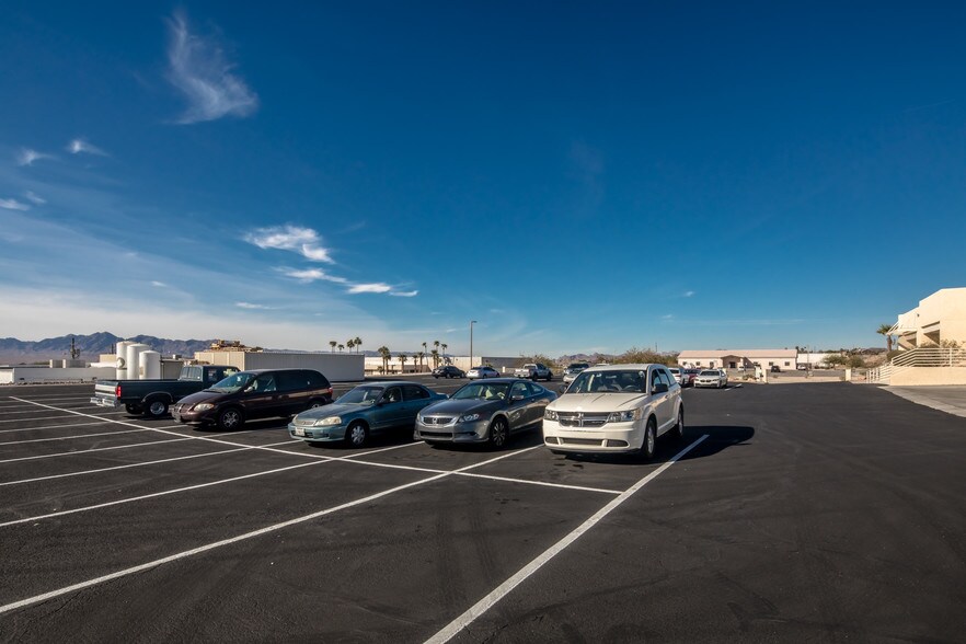 More Photos Of 2100 College Dr, Lake Havasu City Warehouse For Lease