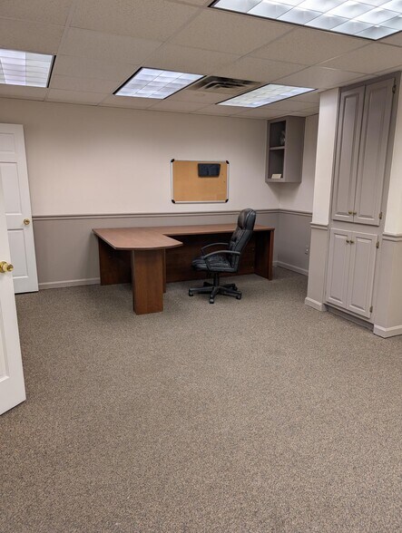 More Photos Of 600 Bohannon Rd, Fairburn Flex For Lease