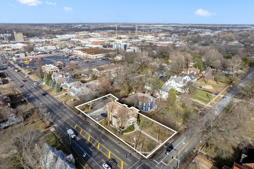 More Photos Of 1201 E Walnut St, Springfield Loft Creative Space For Sale