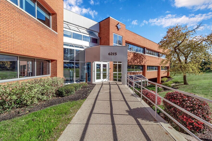 More Photos Of 6400 Sheridan Dr, Buffalo Unknown For Lease