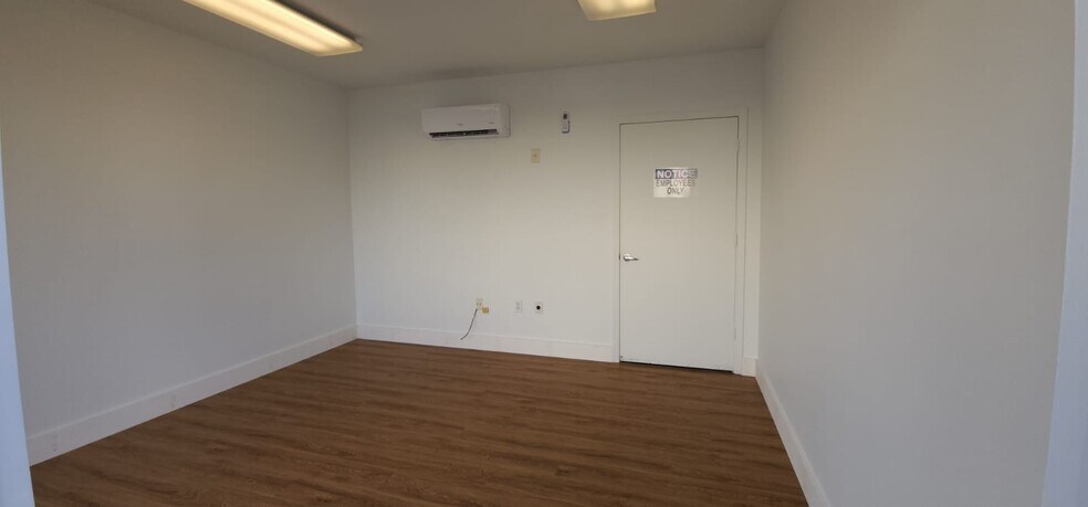 More Photos Of 19101 SW 108 Ave, Miami Industrial For Sale