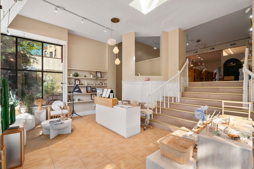 More Photos Of 1680 Beacon St, Brookline Apartments For Lease