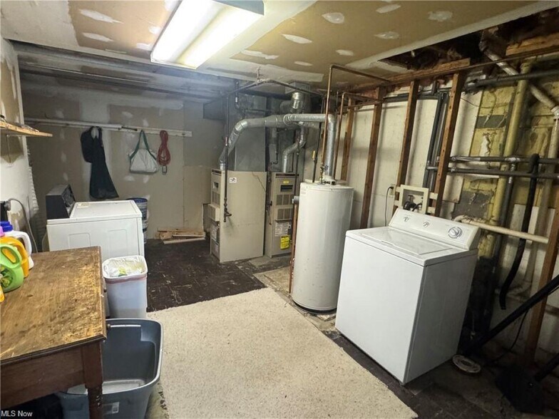 More Photos Of 3043 Niles Rd SE, Warren Multifamily For Sale