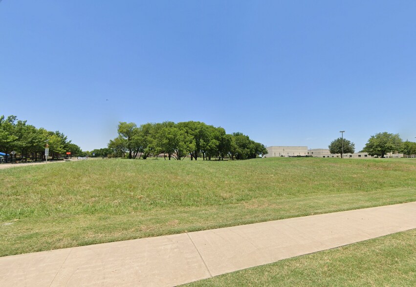 More Photos Of 1800 S Stonebridge Dr, McKinney Land For Sale