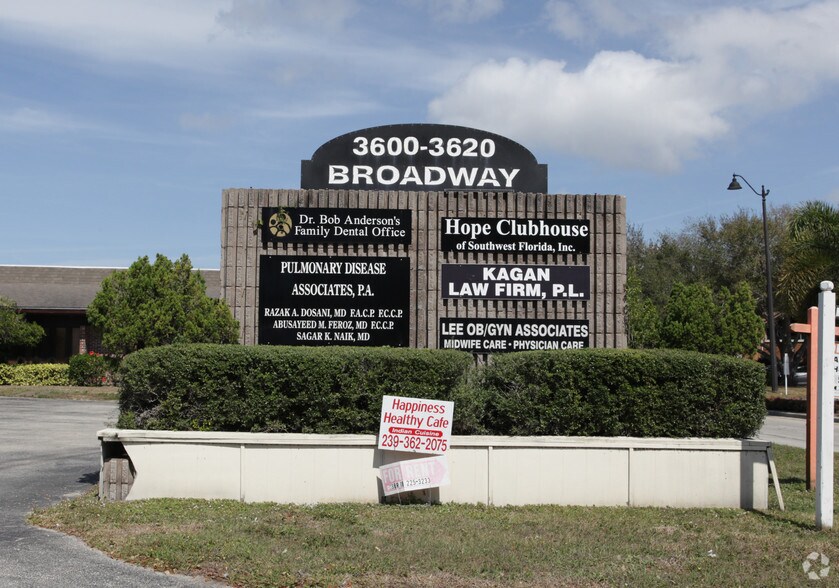 More Photos Of 3616 Broadway Ave, Fort Myers Medical For Sale