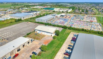 More Photos Of 2179 Industrial Blvd, Norman Industrial For Lease