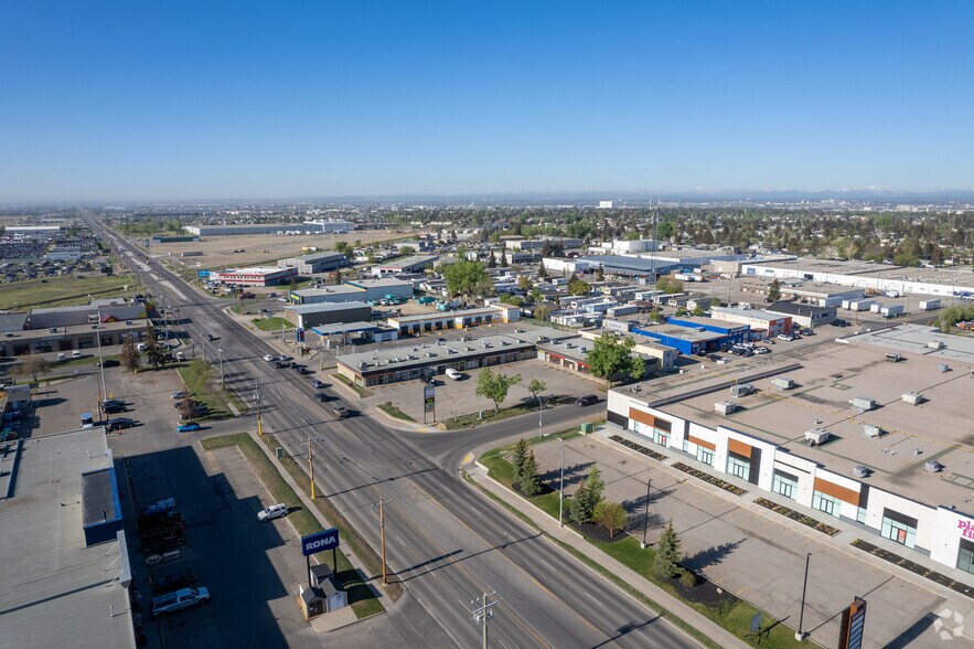 More Photos Of 5147 20 Av SE, Calgary Storefront For Lease