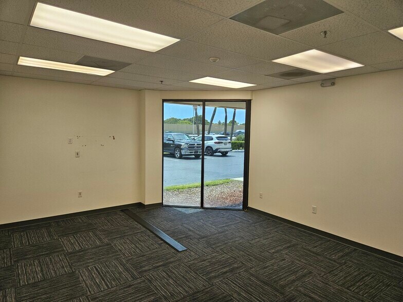 More Photos Of 600-636 SW 12th Ave, Deerfield Beach Light Manufacturing For Lease