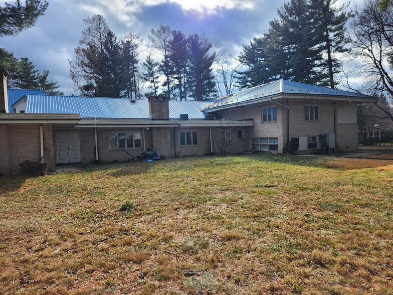 More Photos Of 235 Franklin St, Fairfield Assisted Living For Sale