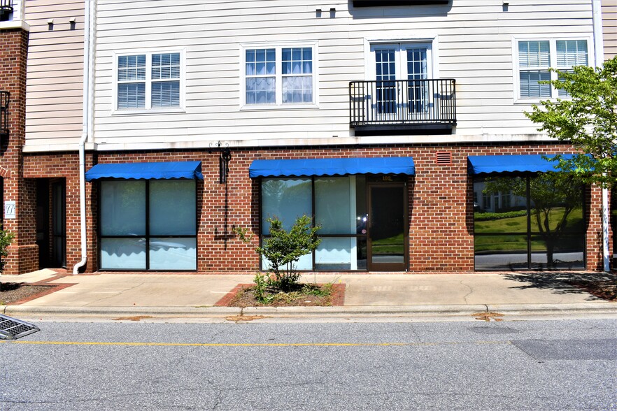 Primary Photo Of 1410 4th Street Dr NW, Hickory Office For Sale