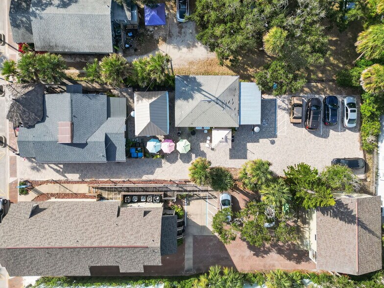 More Photos Of 314 Flagler Ave, New Smyrna Beach Storefront For Sale