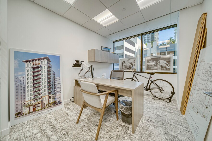 More Photos Of 1200 Brickell Ave, Miami Office For Lease