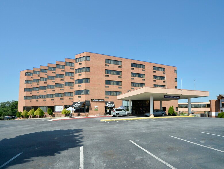 More Photos Of 431 Dual Hwy, Hagerstown Hotel For Sale