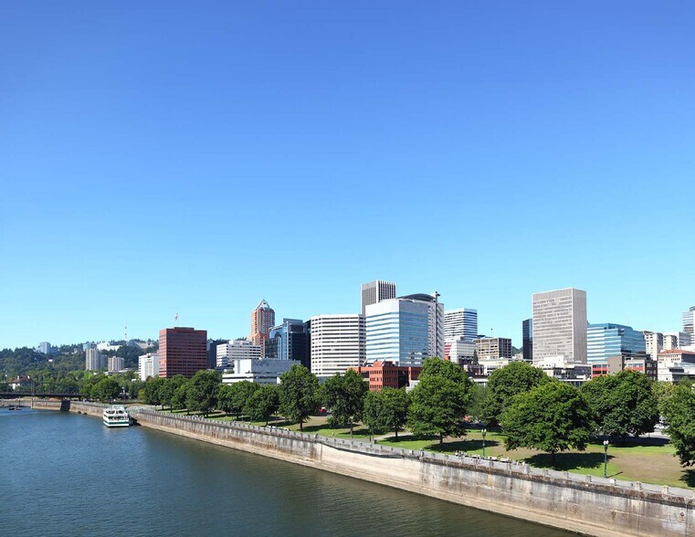 More Photos Of 3526-3540 SE 28th Ave, Portland Flex For Sale