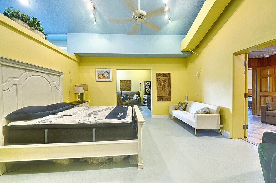 More Photos Of 6991 W Cardinal St, Homosassa Medical For Sale