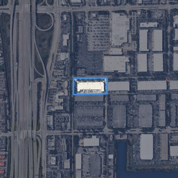 More Photos Of 1301-1304 NW 84th Ave, Doral Warehouse For Lease
