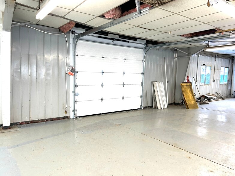 More Photos Of 123 Turkey Run Rd, Salem Distribution For Sale