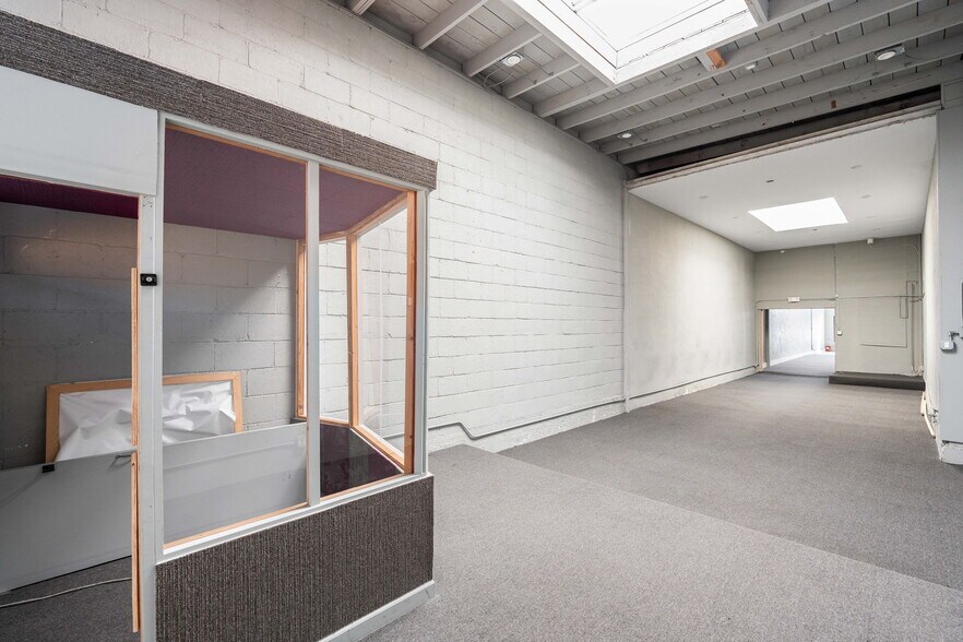 More Photos Of 4820 International Blvd, Oakland General Retail For Sale