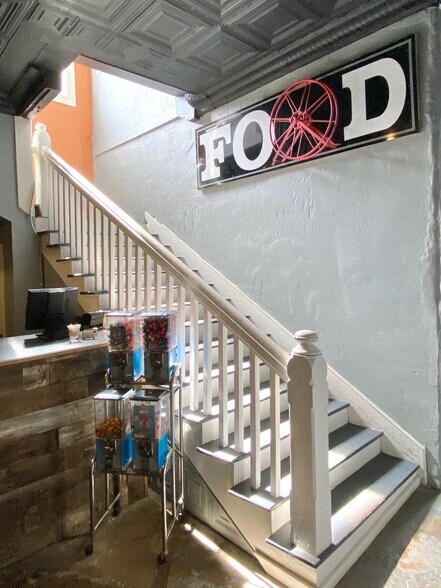 More Photos Of 111 E Archer St, Jacksboro Restaurant For Lease