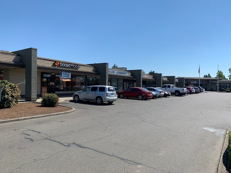 More Photos Of 3052-3090 Lancaster Dr NE, Salem Freestanding For Lease