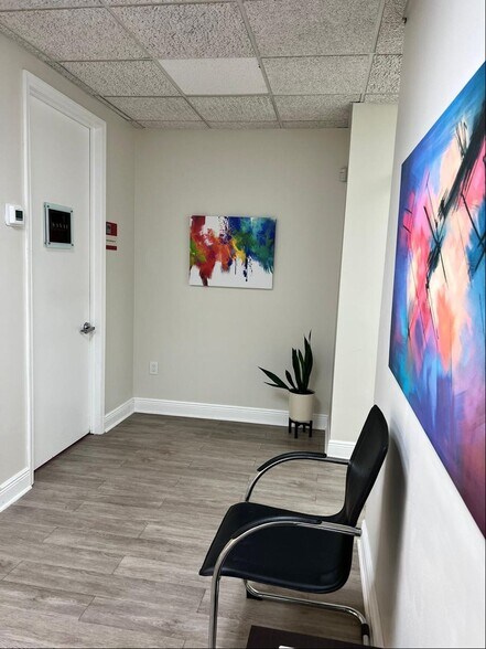 More Photos Of 2950 W Cypress Creek Rd, Fort Lauderdale Medical For Lease
