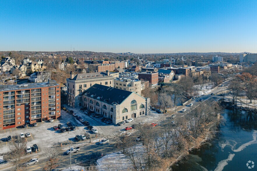 More Photos Of 92 High St, Medford Office For Lease