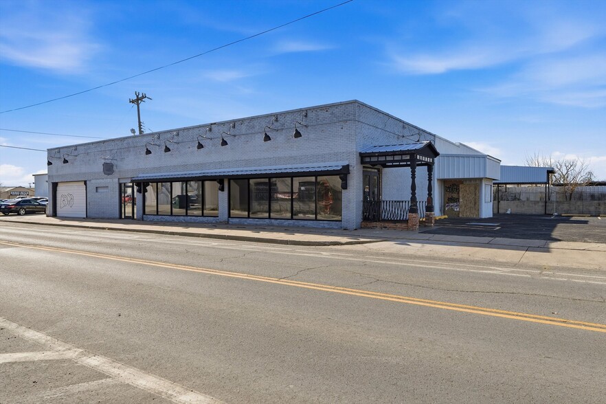 Primary Photo Of 215 N Western Ave, Oklahoma City Warehouse For Sale