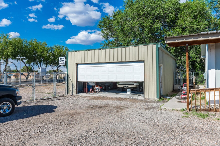 More Photos Of 855 W Pichacho Ave, Las Cruces Storefront Retail Office For Sale