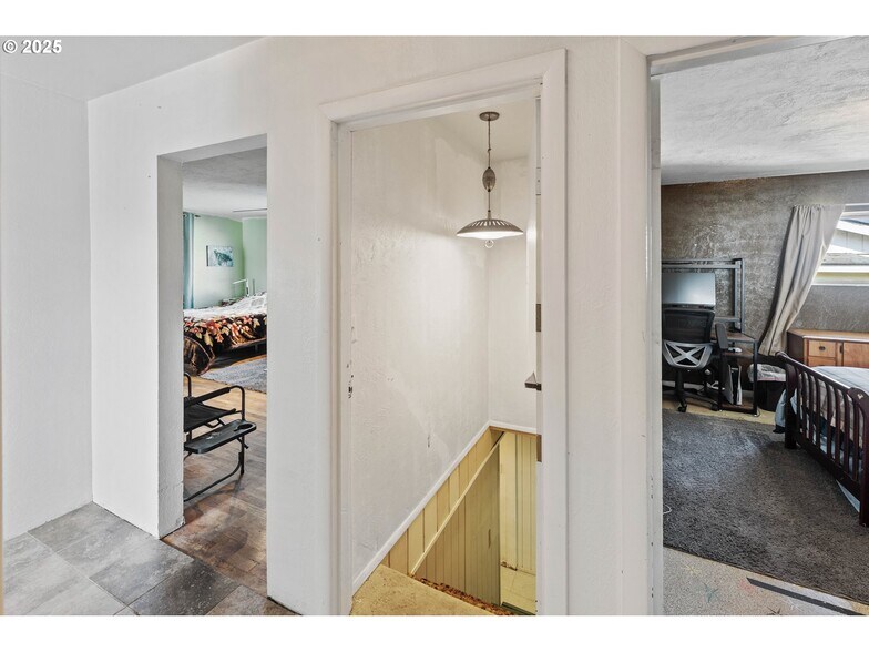 More Photos Of 2235 Broadway Ave, North Bend General Retail For Sale