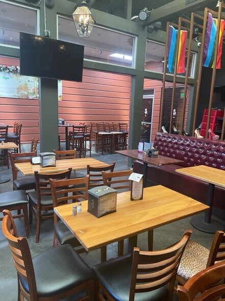 More Photos Of 531 Castro St, San Francisco Storefront Retail Residential For Lease