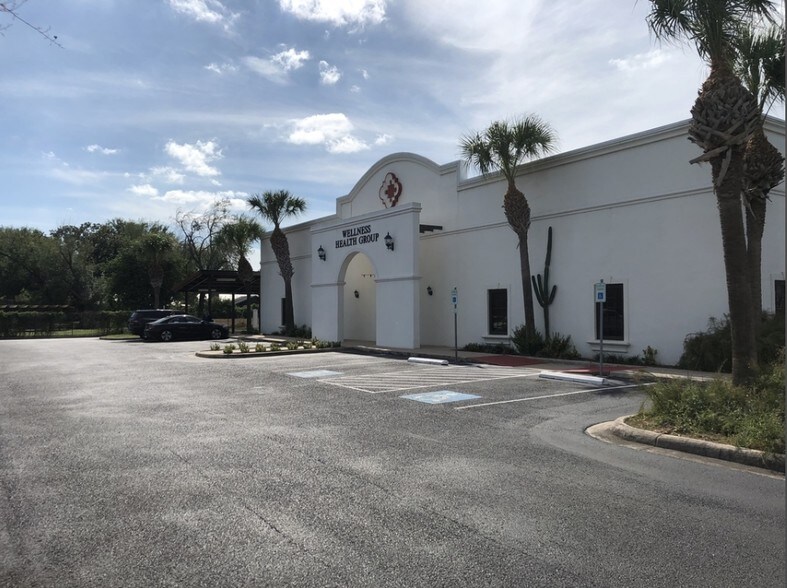 More Photos Of 1022 E Griffin Pky, Mission Medical For Sale