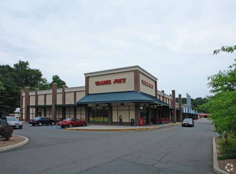 Primary Photo Of 299 N Central Ave, Hartsdale Unknown For Lease