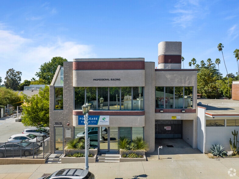 More Photos Of 1575 N Lake Ave, Pasadena Medical For Lease