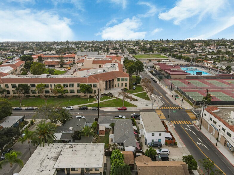 More Photos Of 4409 E 10th St, Long Beach Apartments For Sale