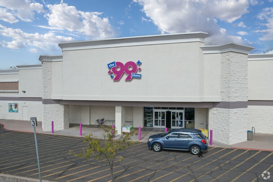 More Photos Of 204 W 5th St, Douglas Unknown For Lease