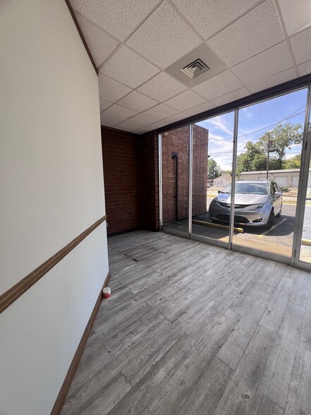 More Photos Of 708 N William St, Goldsboro Light Manufacturing For Lease