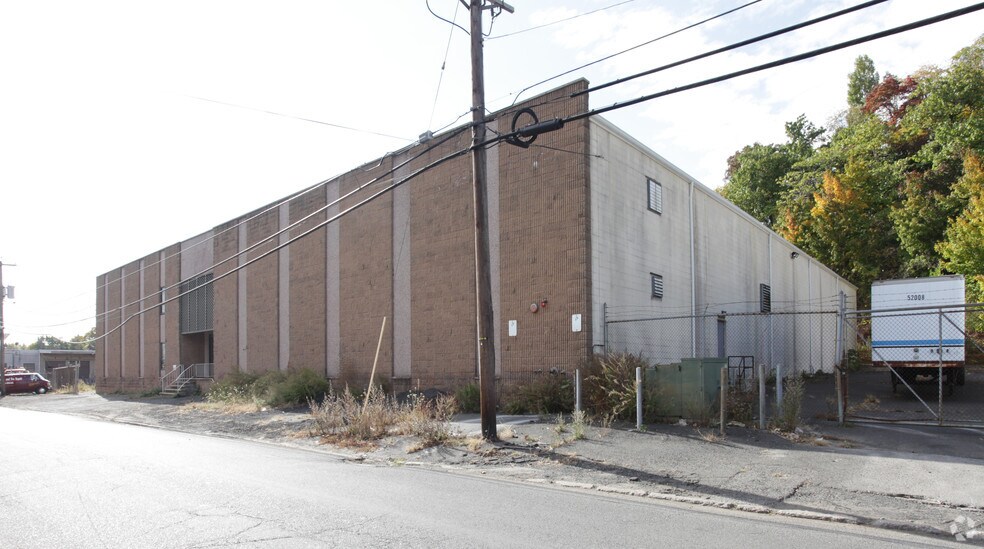 More Photos Of 45-55 Porete Ave, North Arlington Manufacturing For Sale