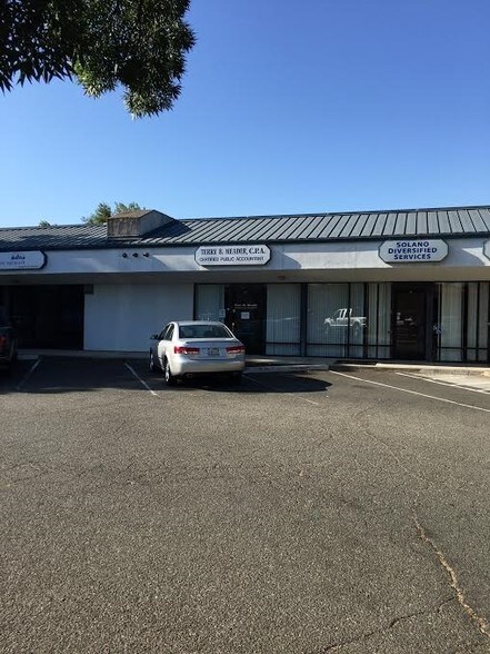 More Photos Of 1615 W Texas St, Fairfield Office Residential For Lease