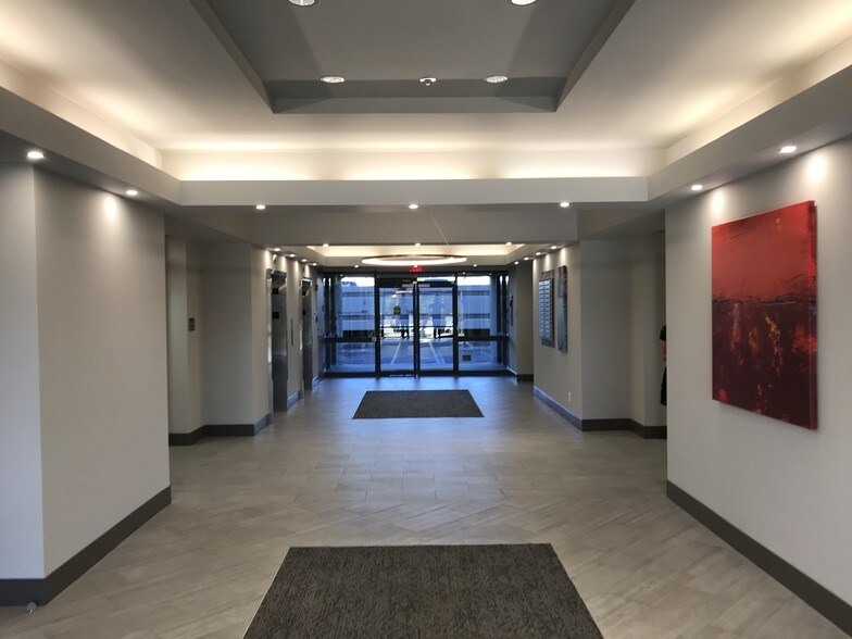 More Photos Of 3877 N 7th St, Phoenix Office For Lease