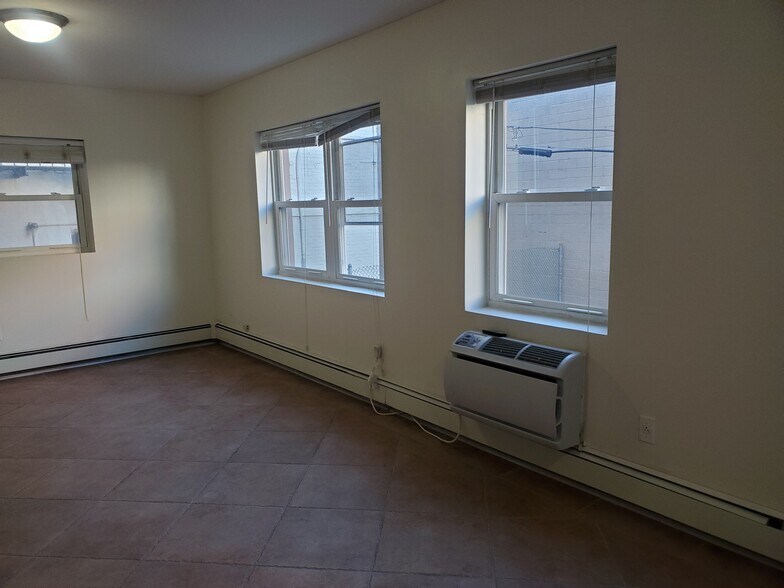 More Photos Of 3438 41st St, Long Island City Multifamily For Sale