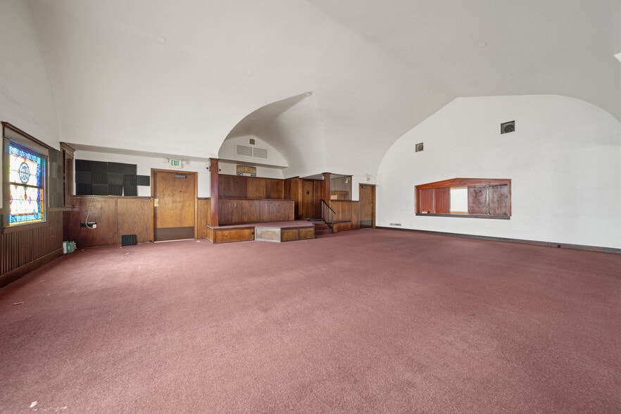 More Photos Of 1101 W Florence Ave, Los Angeles Religious Facility For Sale