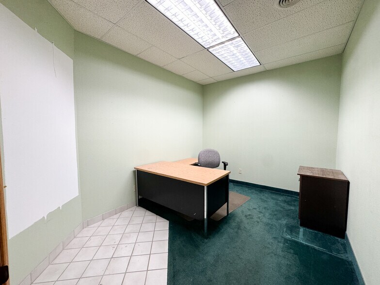 More Photos Of 110-112 E Lincoln ave, Fergus Falls Office For Lease
