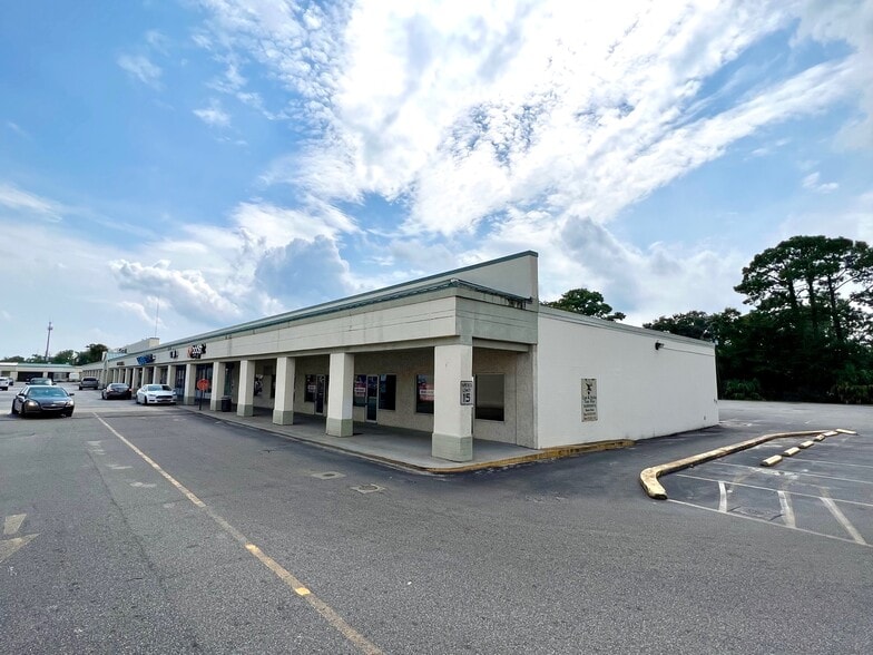 More Photos Of 1919-1945 Glynn Ave, Brunswick Unknown For Lease